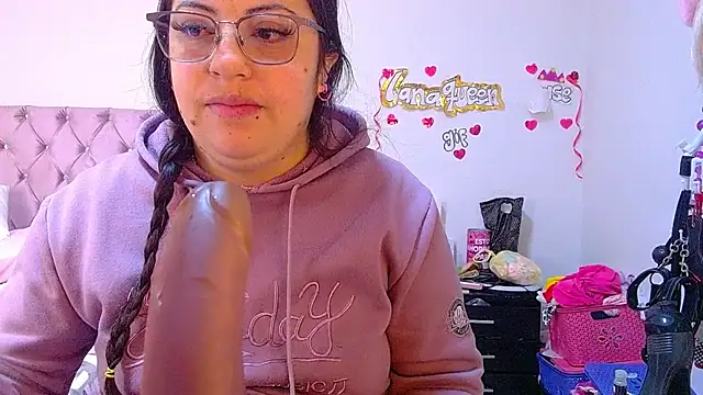 Snapshot of lanaqueen699 chatting on 26, 6, 2026 lanaqueen699 online show from 26, 6, 2026