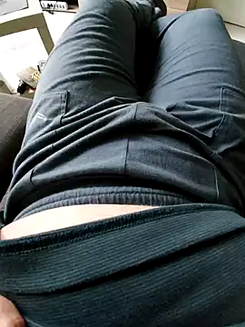 Snapshot of 85Friedrich chatting on 28, 9, 2025 85Friedrich online show from 28, 9, 2025