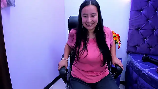 Snapshot of NaomyPrinces chatting on 25, 5, 2026 NaomyPrinces online show from 25, 5, 2026
