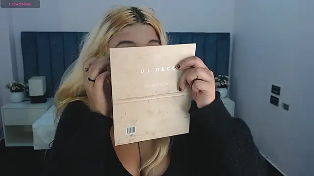 april bunnyy online show from 26, 11, 2025