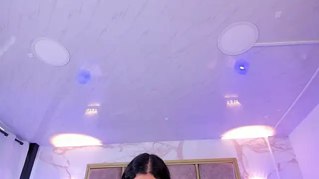 Larabrooks online show from 9, 5, 2026