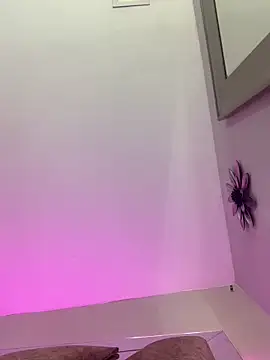 Larabrooks online show from 11, 3, 2026