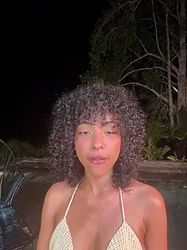 Snapshot of OSHUN_ chatting on 16, 1, 2026 OSHUN online show from 16, 1, 2026