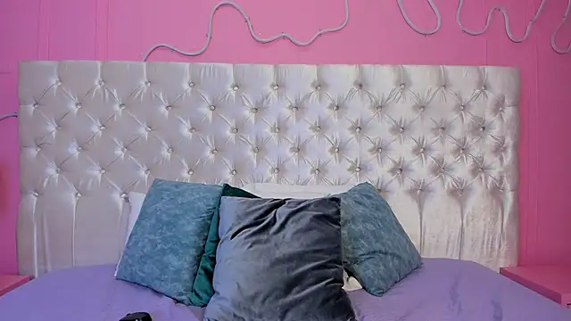 Mai higurashi online show from 22, 9, 2025