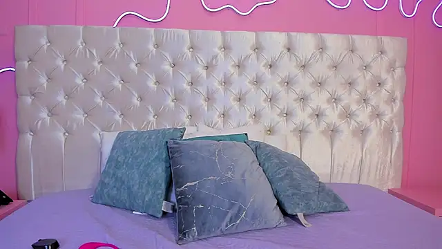 Mai higurashi online show from 11, 9, 2025