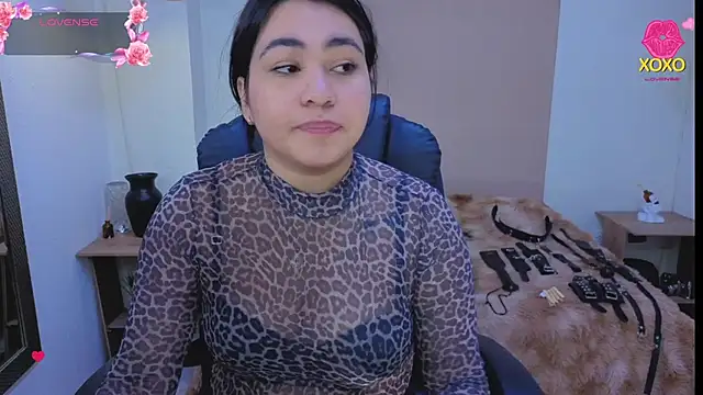 Snapshot of AmorMia chatting on 28, 11, 2025 AmorMia online show from 28, 11, 2025