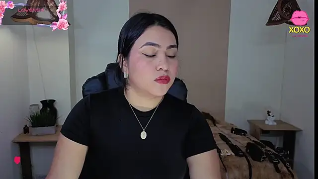 Snapshot of AmorMia chatting on 2, 12, 2025 AmorMia online show from 2, 12, 2025