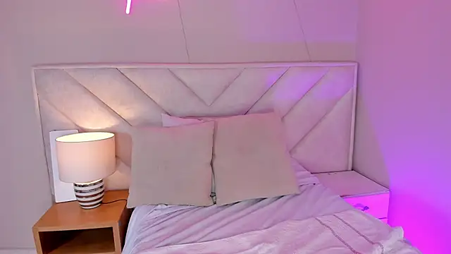  angela x online show from 6, 3, 2025