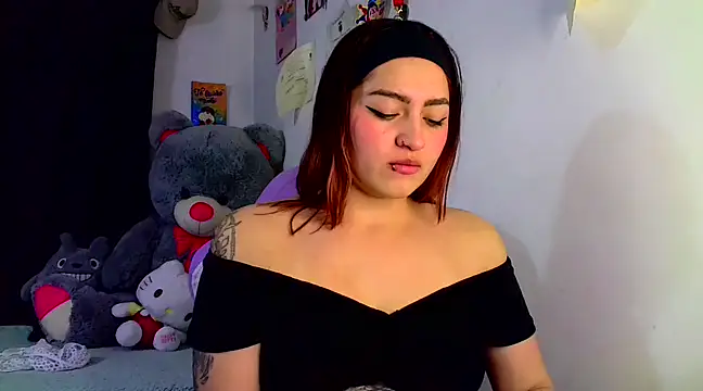 Snapshot of lucycherry__ chatting on 11, 3, 2025 lucycherry online show from 11, 3, 2025