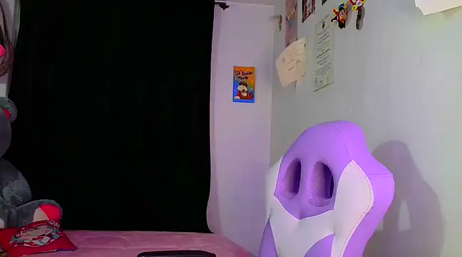 Snapshot of lucycherry__ chatting on 11, 12, 2024 lucycherry online show from 11, 12, 2024