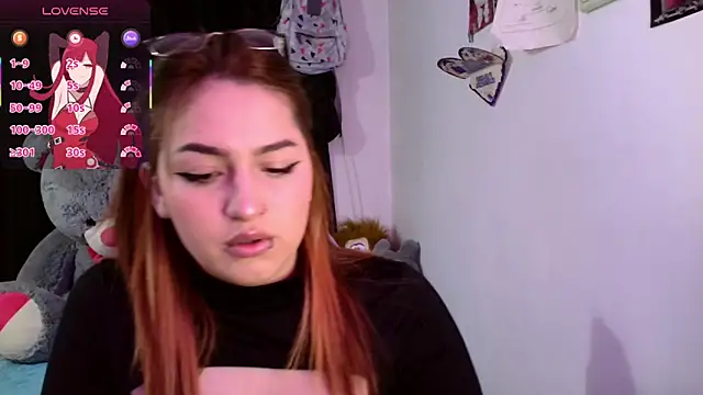 lucycherry   online show from 12, 11, 2025