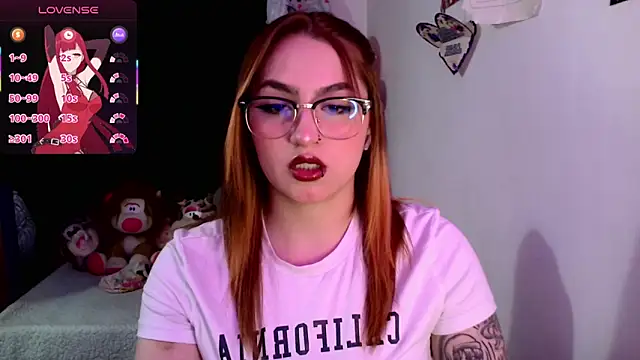 lucycherry   online show from 24, 10, 2025