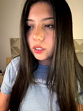 Maii chan online show from 4, 12, 2025