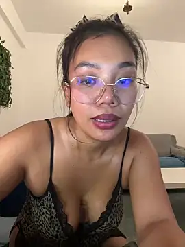 NaughtyMe online show from 17, 1, 2025