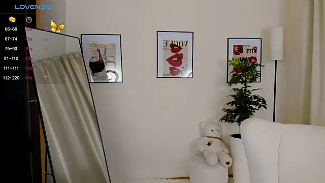 VanessaSmuth online show from 21, 10, 2025