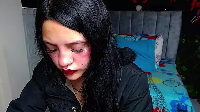 Snapshot of Violettasquirt chatting on 19, 5, 2026 Violettasquirt online show from 19, 5, 2026