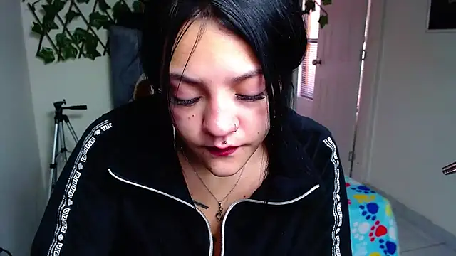 Violettasquirt online show from 15, 7, 2026
