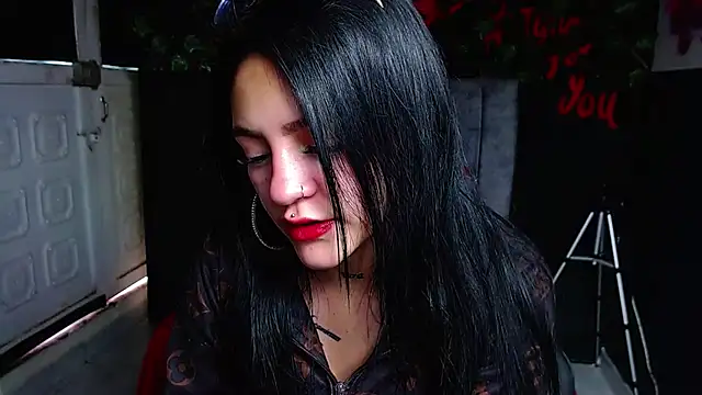 Snapshot of Violettasquirt chatting on 11, 5, 2026 Violettasquirt online show from 11, 5, 2026