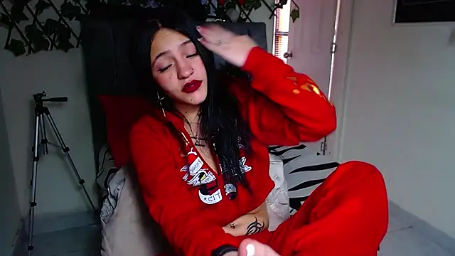 Violettasquirt online show from 1, 7, 2026