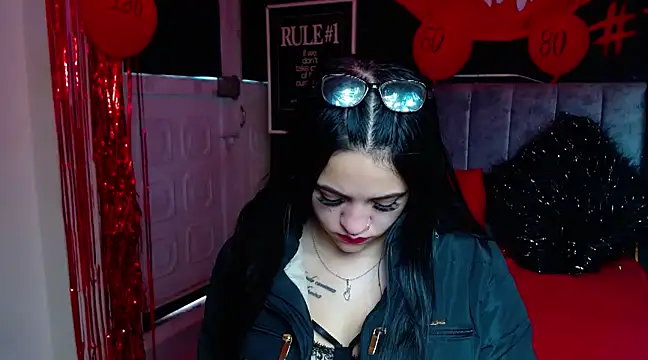 Violettasquirt online show from 26, 2, 2025