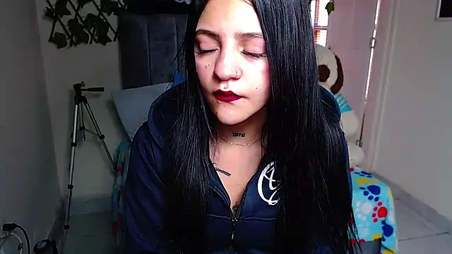 Violettasquirt online show from 8, 7, 2026