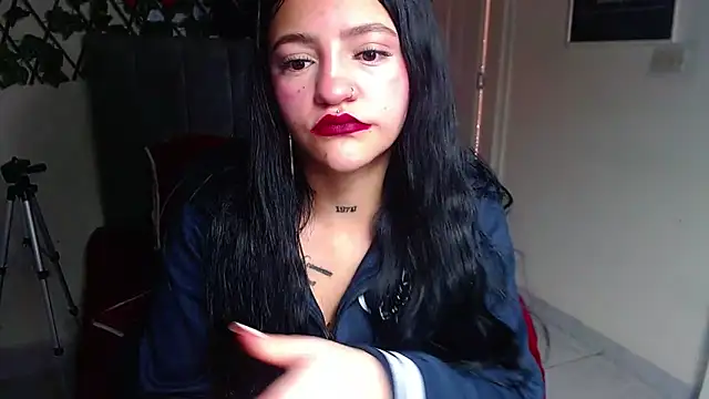 Snapshot of Violettasquirt chatting on 2, 6, 2026 Violettasquirt online show from 2, 6, 2026