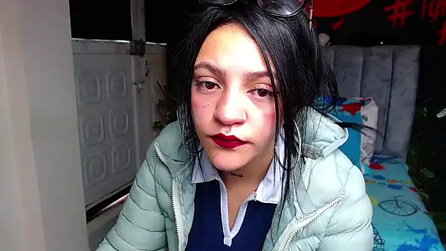 Snapshot of Violettasquirt chatting on 21, 5, 2026 Violettasquirt online show from 21, 5, 2026