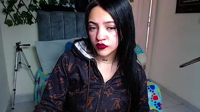 Violettasquirt online show from 6, 7, 2026