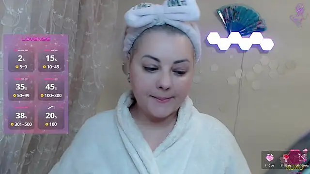 JewellKiss7 online show from 10, 11, 2025