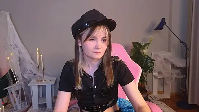 CiriRianonn online show from 28, 10, 2025