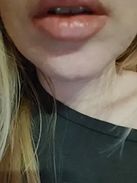 Linda 999 online show from 26, 2, 2025