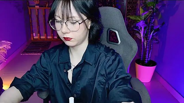 Snapshot of NancyMartinez chatting on 7, 11, 2025 NancyMartinez online show from 7, 11, 2025