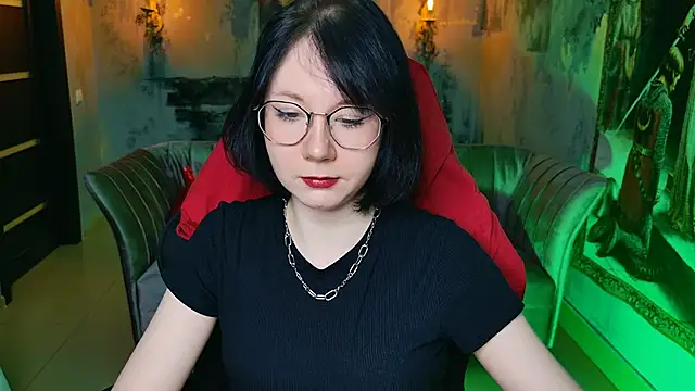 Snapshot of NancyMartinez chatting on 15, 10, 2025 NancyMartinez online show from 15, 10, 2025