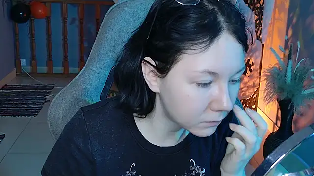 Snapshot of NancyMartinez chatting on 27, 10, 2025 NancyMartinez online show from 27, 10, 2025