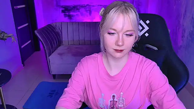 NancyMartinez online show from 1, 3, 2025