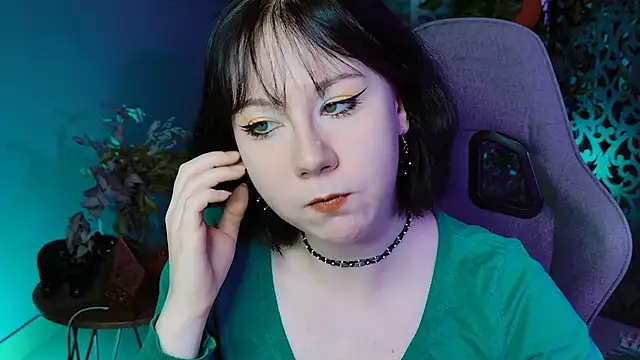 Snapshot of NancyMartinez chatting on 9, 10, 2025 NancyMartinez online show from 9, 10, 2025