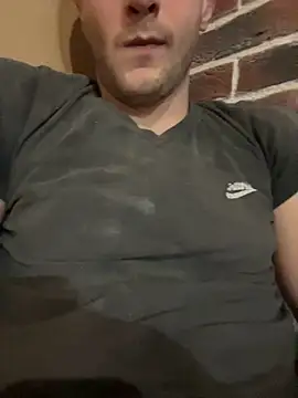 red red00 online show from 3, 11, 2025