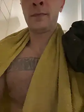 red red00 online show from 5, 11, 2025