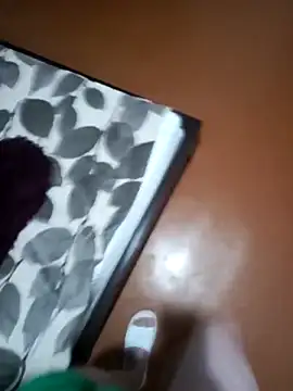 red red00 online show from 9, 3, 2025