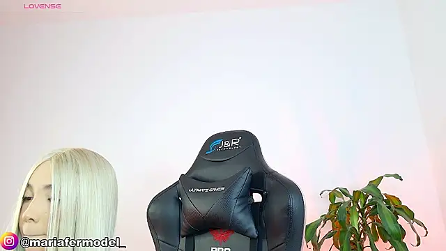 Mariafer05 online show from 2, 2, 2026