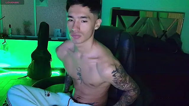 Damon  333 online show from 2, 11, 2025