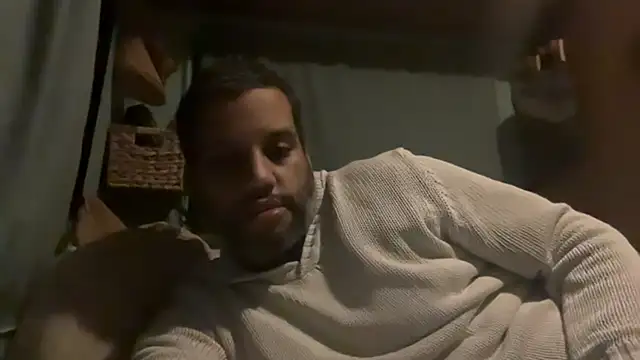 Snapshot of AbsolutMouuah chatting on 27, 10, 2025 AbsolutMouuah online show from 27, 10, 2025