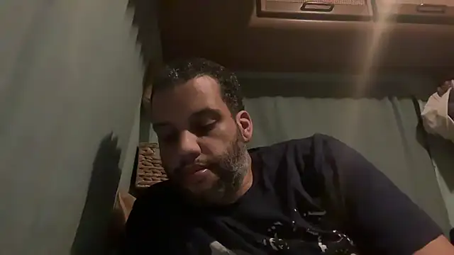 Snapshot of AbsolutMouuah chatting on 21, 3, 2025 AbsolutMouuah online show from 21, 3, 2025