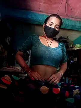 Snapshot of Poojashrma33 chatting on 5, 12, 2024 Poojashrma33 online show from 5, 12, 2024