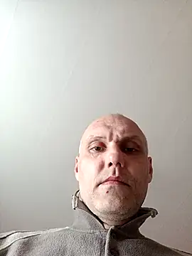 Pineapple04 online show from 21, 4, 2026