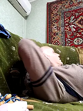 Pineapple04 online show from 20, 4, 2026