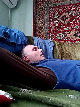 Pineapple04 online show from 16, 10, 2025