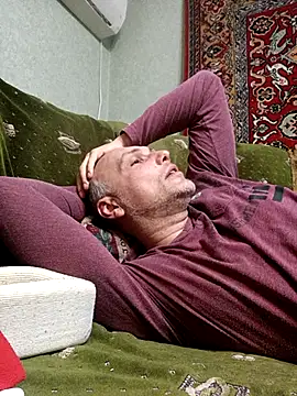 Pineapple04 online show from 28, 11, 2025