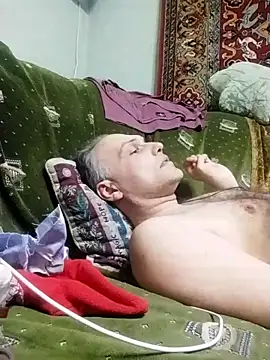 Pineapple04 online show from 6, 3, 2025
