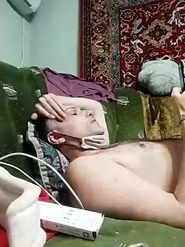 Pineapple04 online show from 21, 2, 2025